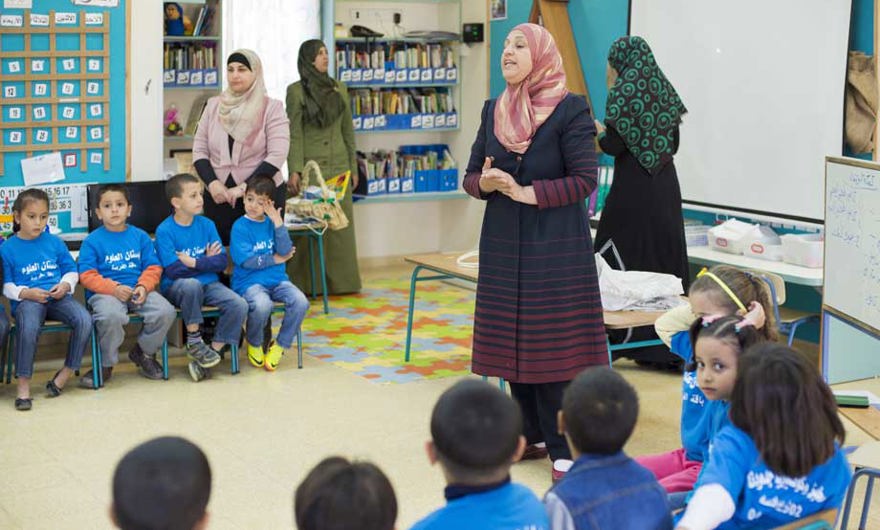 Even Derech project - group of children in Um el Fahm